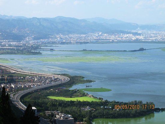 Kunming Lake